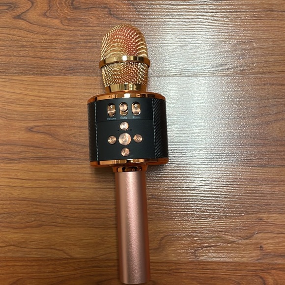 BONAOK Bluetooth Wireless Karaoke Microphone with LED Lights,4-in-1 Portable - Picture 2 of 7